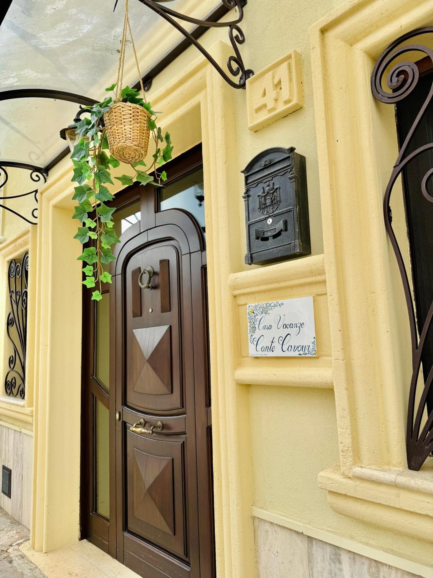 Conte Cavour - Casa Vacanze ลาแตร์ซา ภายนอก รูปภาพ